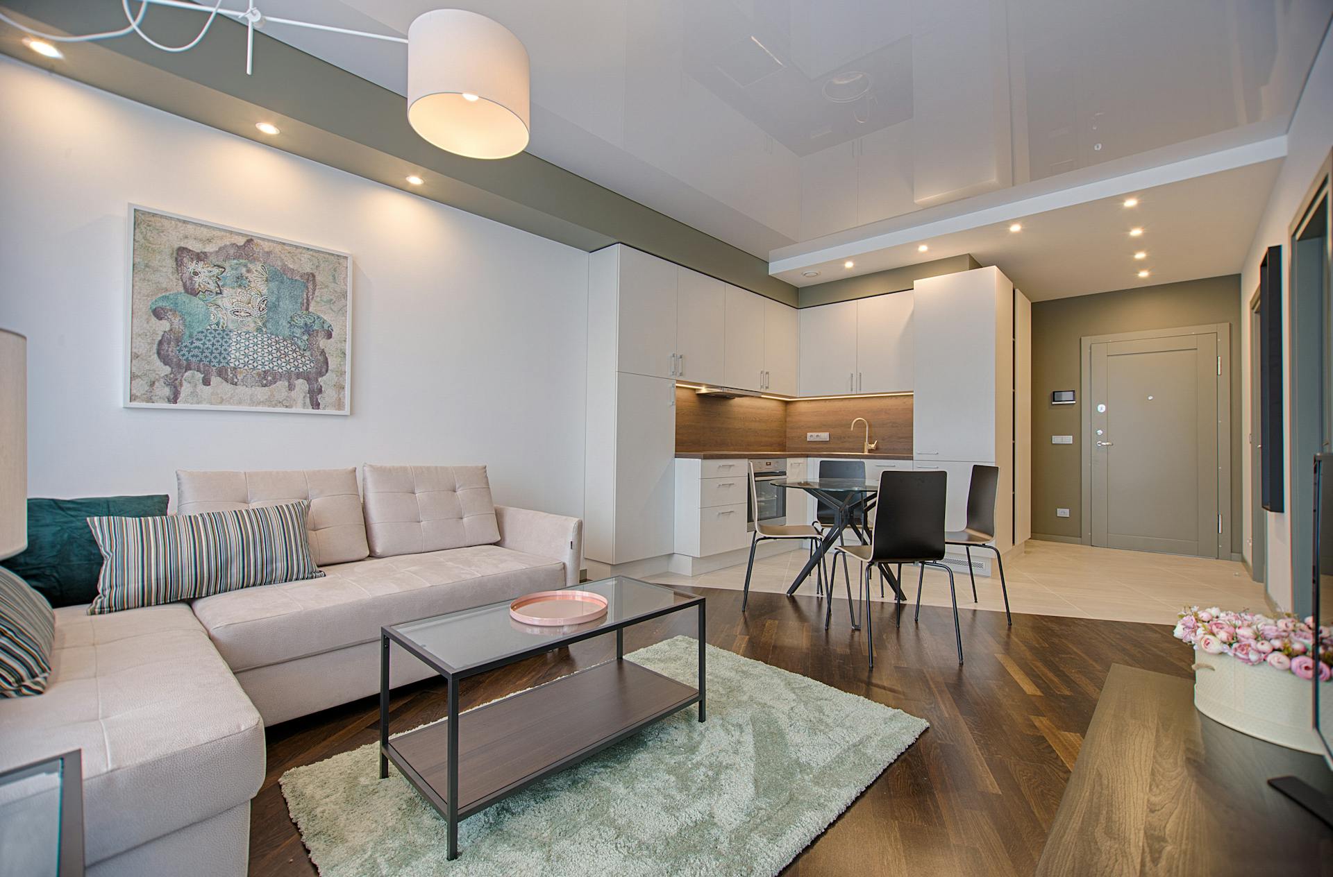living room flooring installation professionals in memphis